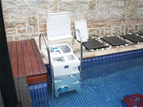 大型游泳池水净化设备 宜春游泳池水净化设备 哈沃康体设备高清图片 高清大图